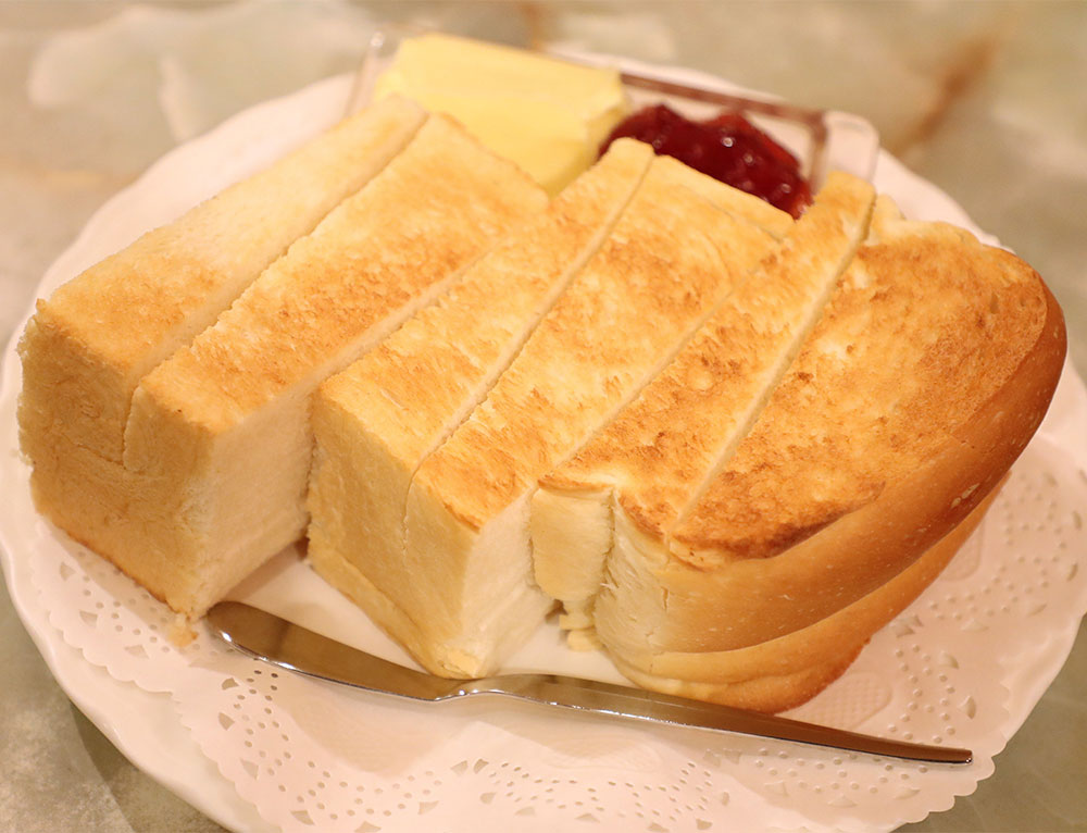 バタートースト（普通焼）（撮影・吉田　剛）