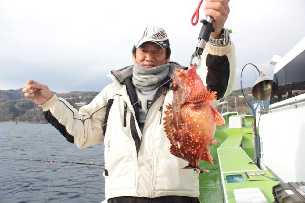 【画像・写真】「ゴツン」当たりにドキドキ　１・８キロ本命ヒラメ　合わせるまでのタイミングにハラハラ