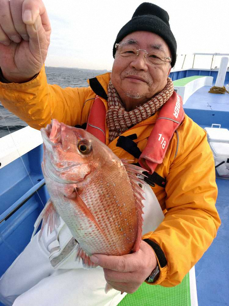 【画像・写真】マダイ３・５キロダイナミック　５人で９匹！！数にも満足