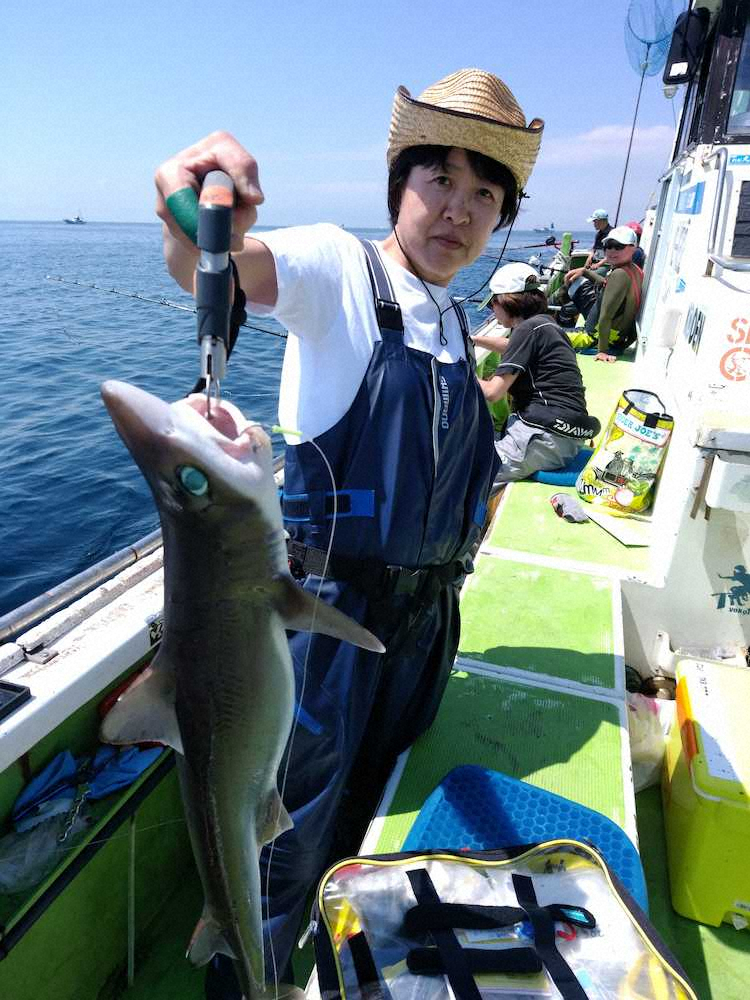 （１）カラフル餌で深海魚を狙った渡辺圭以子さん
