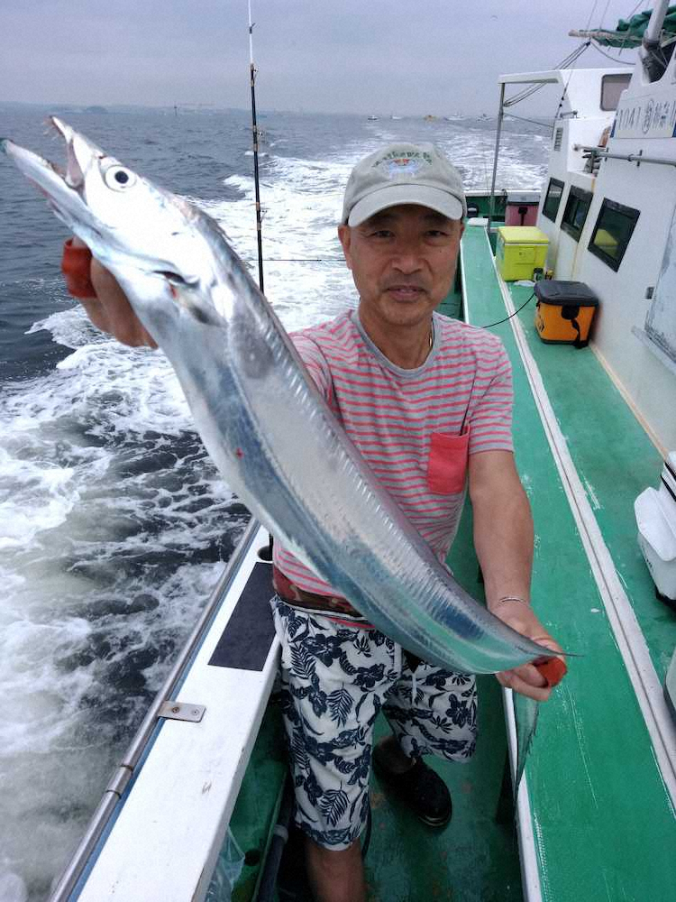 出るぞドラゴン タチウオ好調 東京湾で１１０センチ トップ６０匹 スポニチ Sponichi Annex 社会