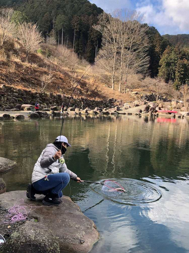 【画像・写真】絶景50センチ　ヤシオマス　四季折々の美しい風景楽しみながら