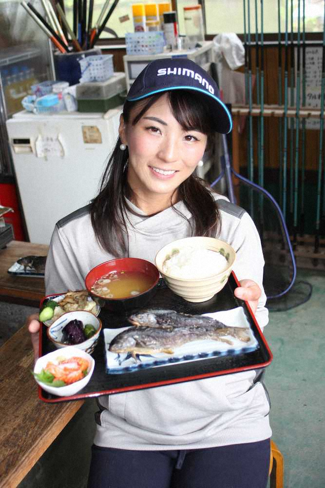 お楽しみはイワナの塩焼き定食 ご飯もおいしい スポニチ Sponichi Annex 社会