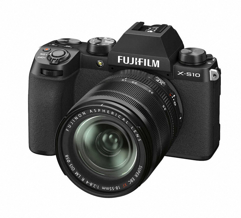 高機能手ぶれ補正のカメラ　富士フイルムのミラーレスデジタルカメラ「XーS10」