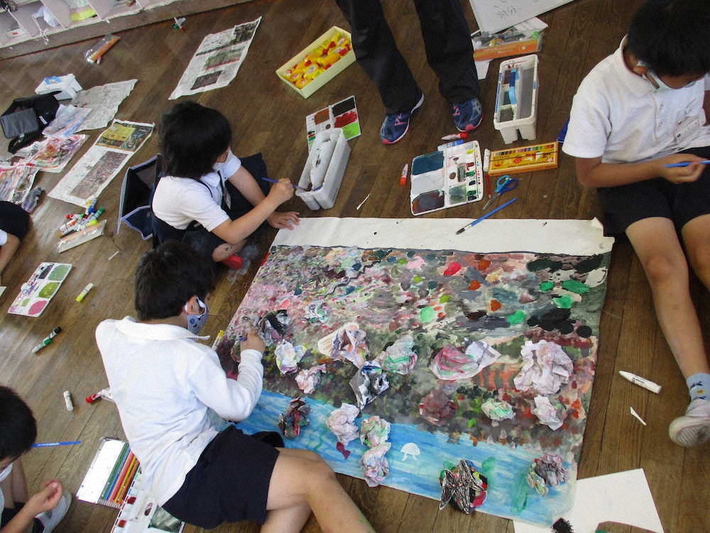 【画像・写真】【第７４回】見て、触って、においも感じたものを表現しよう