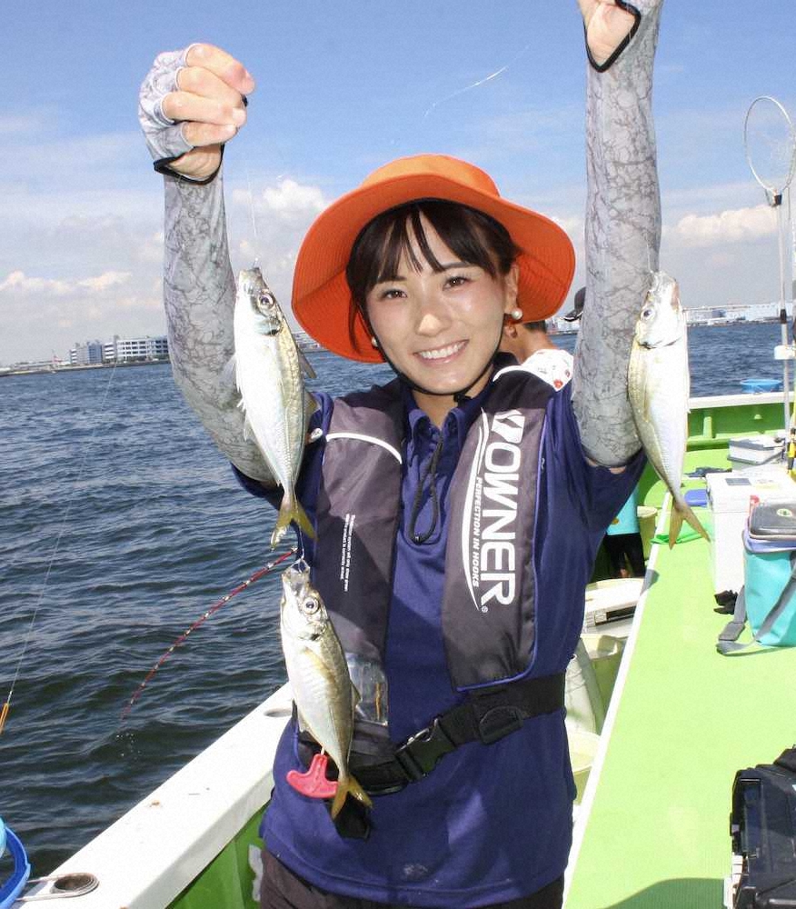 【画像・写真】タナ合わせ速攻！！マアジ入れ食い　常連さんの助言ズバリ！！うれしいゲストも続々