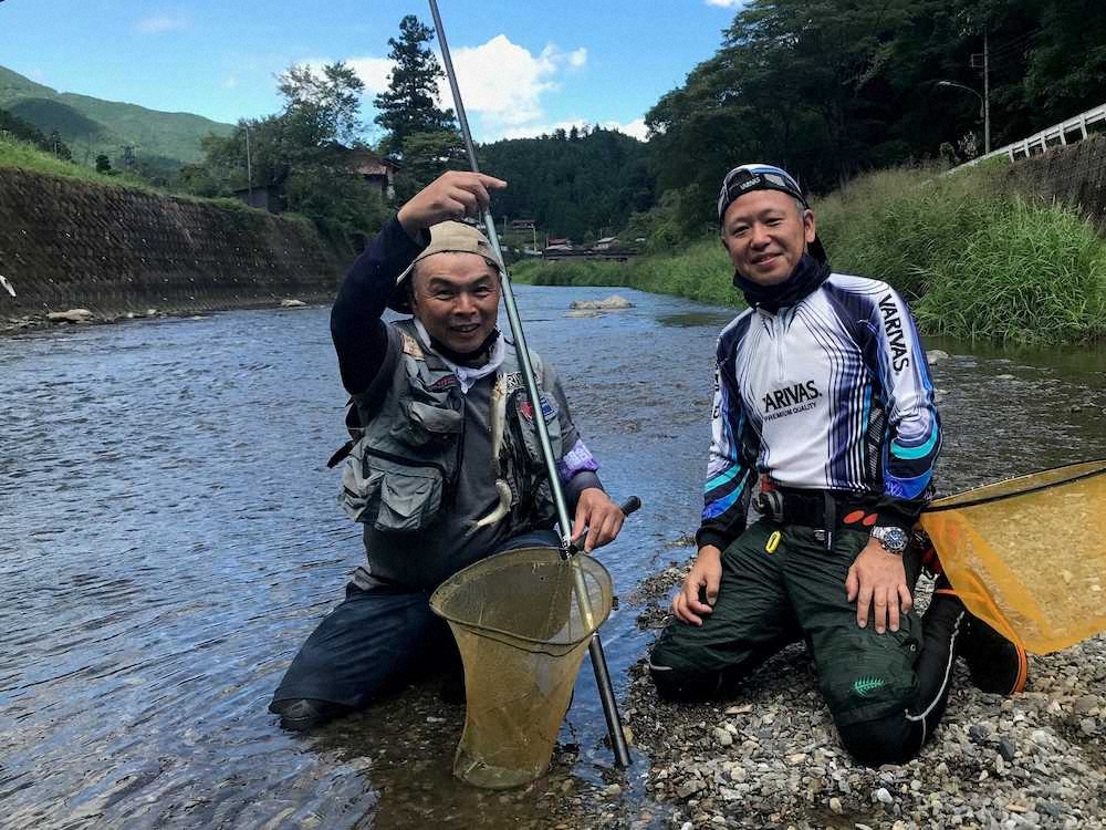 【画像・写真】初友釣りで待望初アユ！！　短パン、運動靴のらくらくライトスタイル
