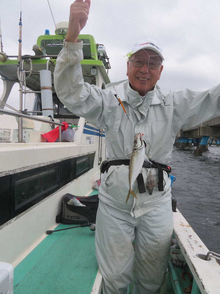 【画像・写真】アジな大歓迎で100匹超え　“富栄養”の海からゲストも