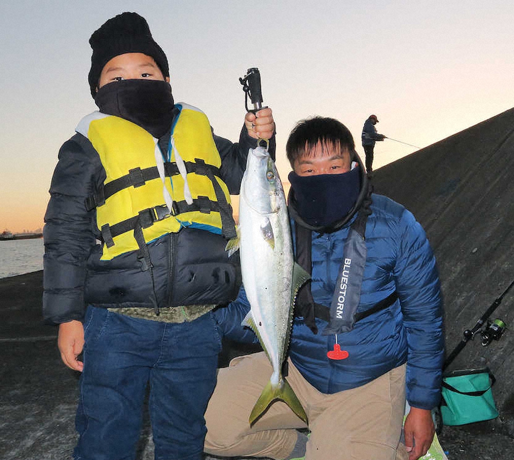 【画像・写真】サワラ110センチ、ブリ89センチ…青物オンパレードや！　兵庫県尼崎市・武庫川一文字が今、大盛況