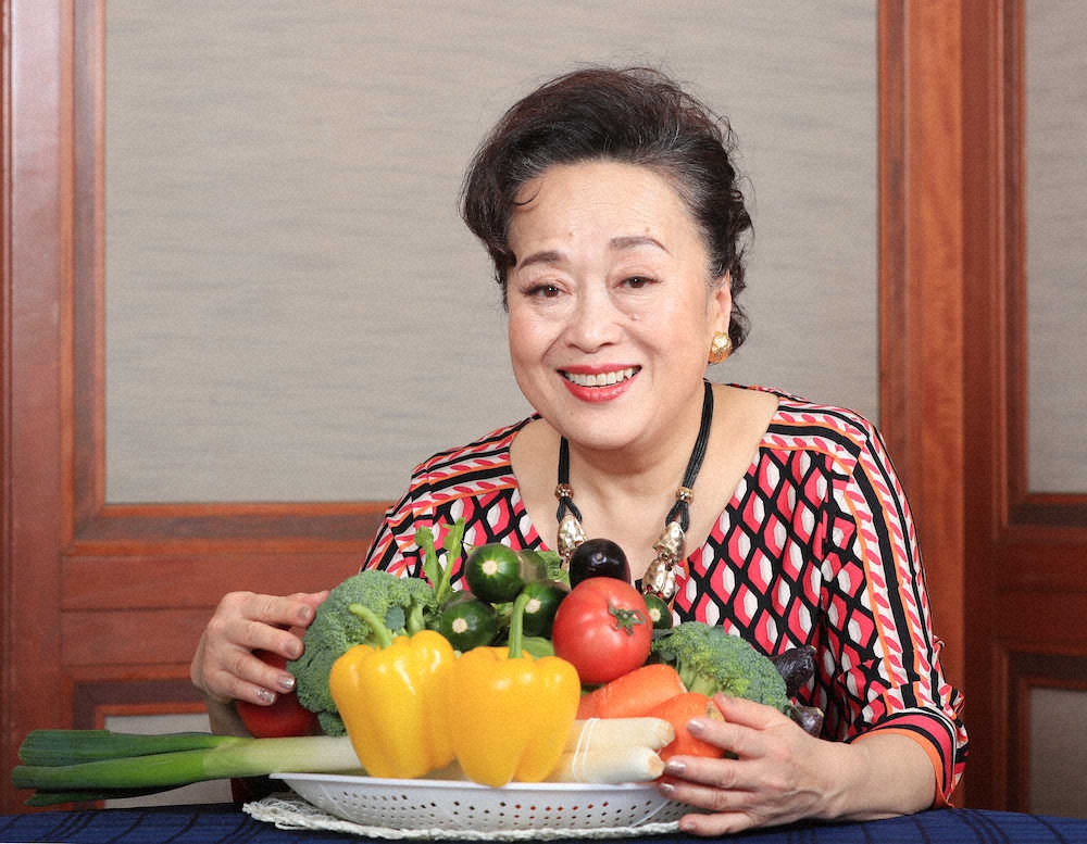 【画像・写真】【だから元気!】渡辺えり　無心で作って、ベジ食べる　野菜炒めでコンディションは絶好調