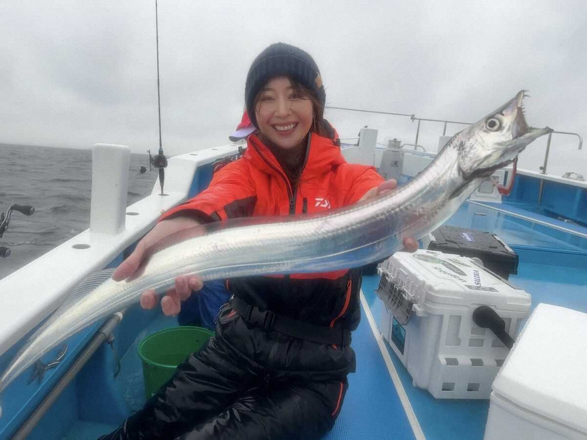 【画像・写真】悪天候でも盛り上ガ～ル　タチウオ決戦　ズブ濡れでも「乙女の祭典」全員安打に大満足