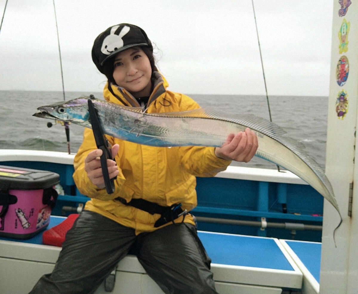 【画像・写真】悪天候でも盛り上ガ～ル　タチウオ決戦　ズブ濡れでも「乙女の祭典」全員安打に大満足