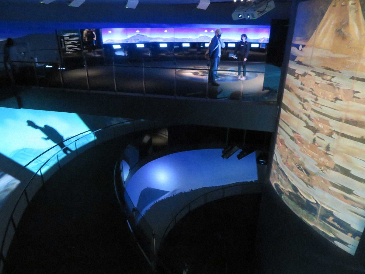 【画像・写真】【静岡・富士宮】臨場感たっぷり富士登山疑似体験、頂上でド迫力の“本物”が待っていた！