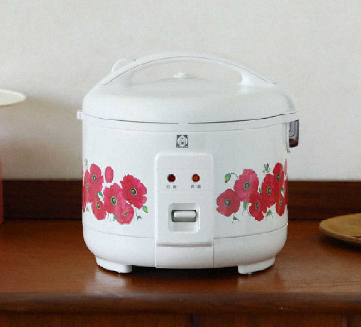 【画像・写真】昭和レトロな花柄炊飯器　タイガー魔法瓶が発売した、昭和レトロな花柄をデザインした「ジャー炊飯器」
