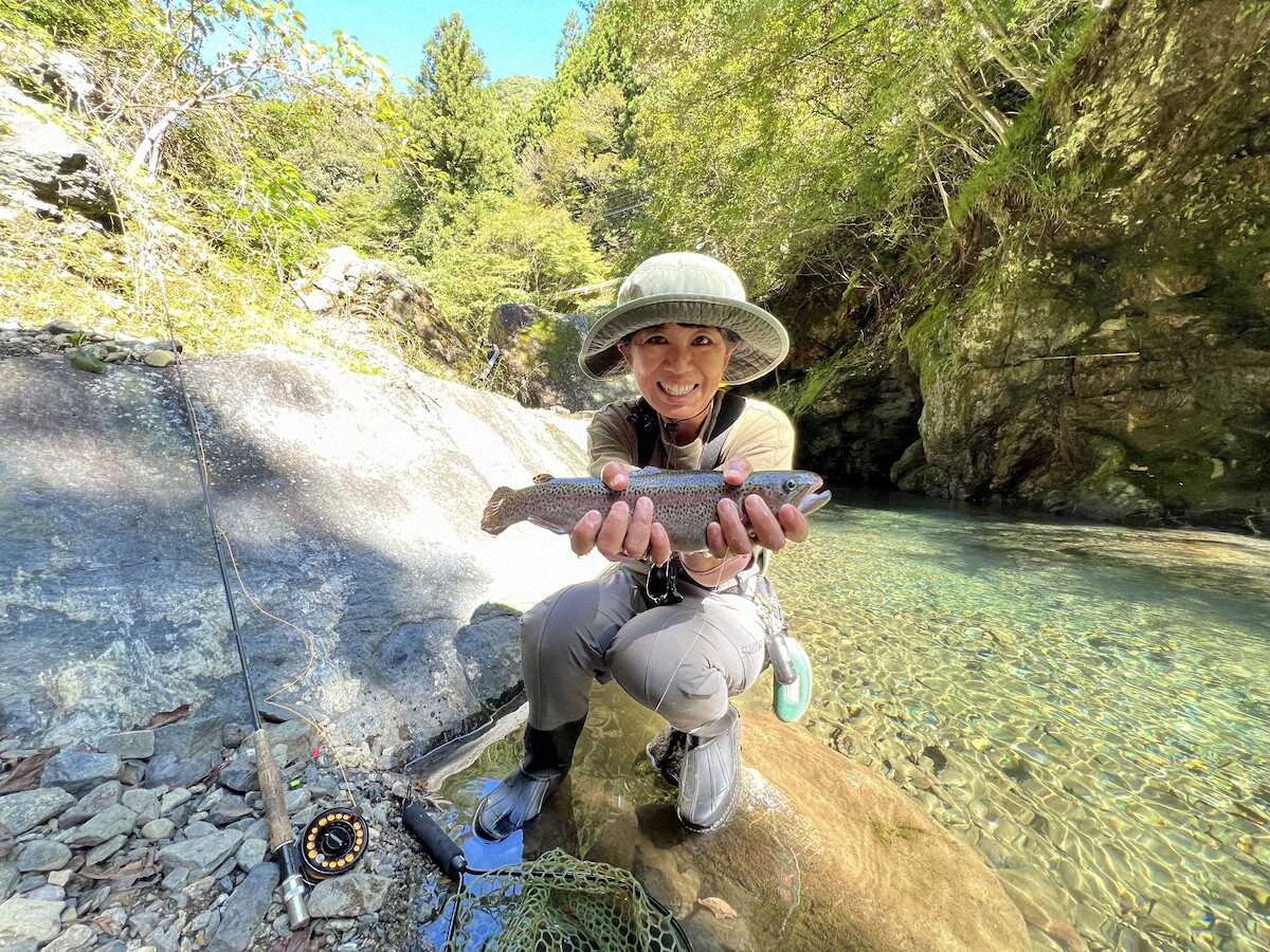 【画像・写真】来た大型40センチ!!　マスマス楽しめる　管理釣り場「有間渓谷観光釣り場」