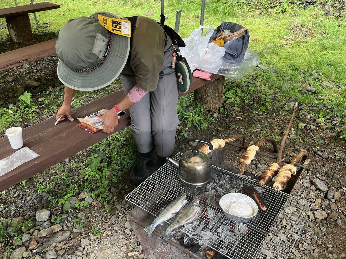 【画像・写真】来た大型40センチ!!　マスマス楽しめる　管理釣り場「有間渓谷観光釣り場」