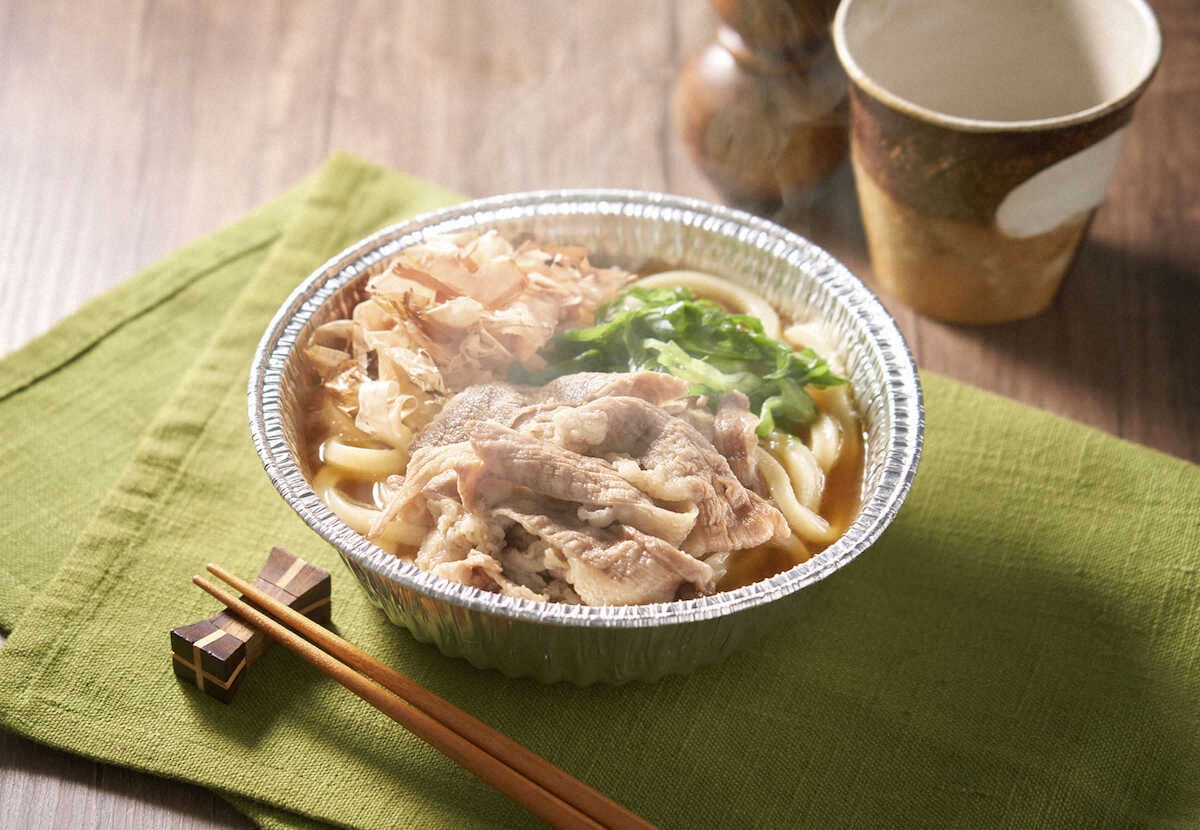 【画像・写真】国産小麦のアルミ鍋うどん　セブン―イレブン「EASE　UP　肉うどん」