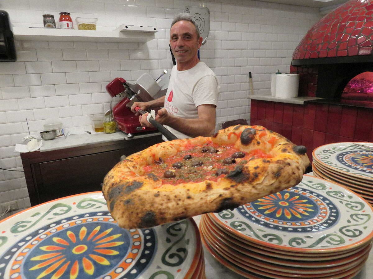 【画像・写真】【南イタリア】太陽の国で味わう真っ赤なトマト　絶品マルゲリータに思わず「ボーノ！」