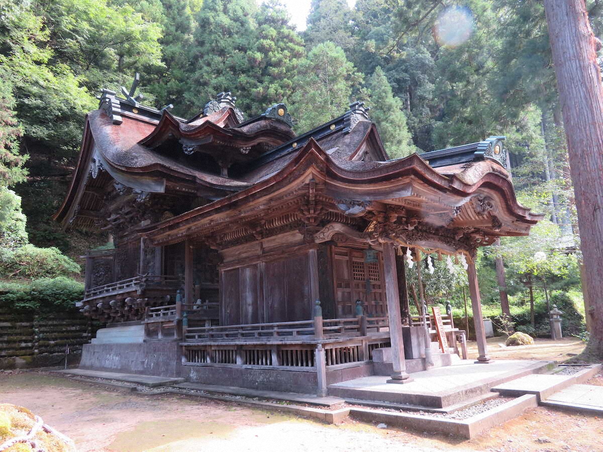 【画像・写真】【福井】吉永小百合CMで話題「日本一複雑な屋根」の神社とは…越前和紙のふるさとを訪ねて