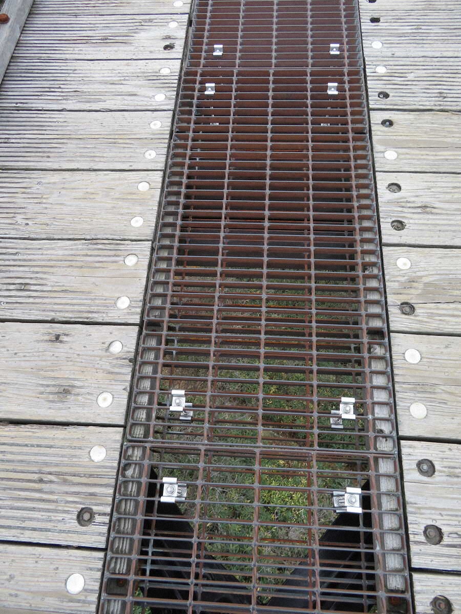 【画像・写真】【栃木・那須】“穴場”のつつじ吊橋でプチスリル体感　渡る途中で下を見ると…