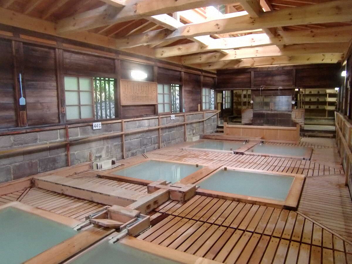 【画像・写真】【栃木・那須】48度の湯は気合で！栃木最古の湯・鹿の湯で6つの浴槽制覇に挑戦