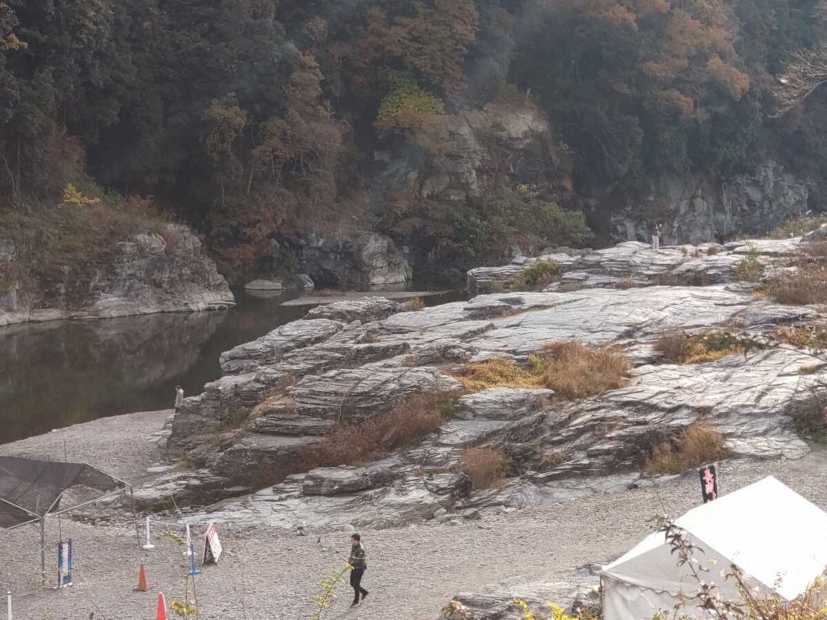 【画像・写真】【埼玉】そこかしこに足跡が…渋沢も称賛した「天下の勝地」長瀞町　驚きのトリックアート体験も