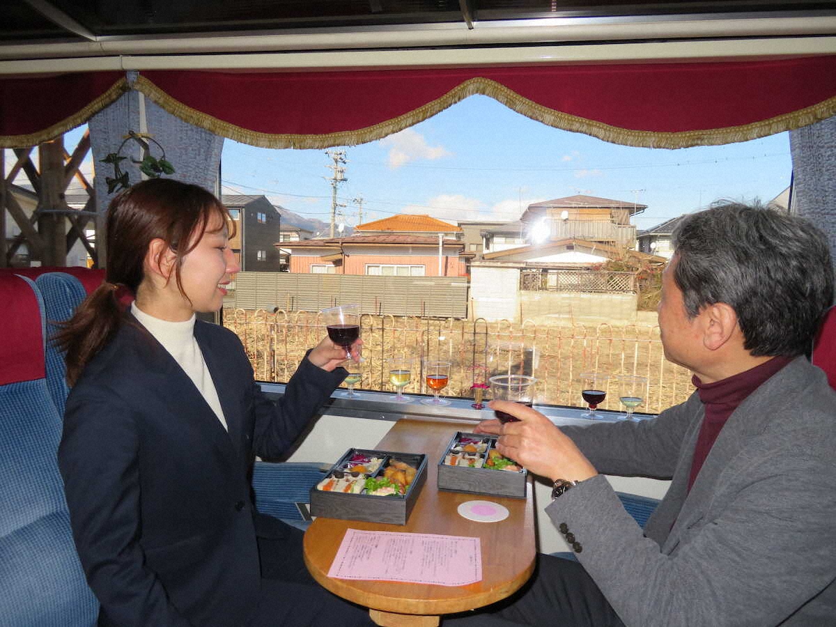 【画像・写真】【長野】県産ワインお供に80分　長野→湯田中ホロ酔い車窓の旅　厳選7種が飲み放題