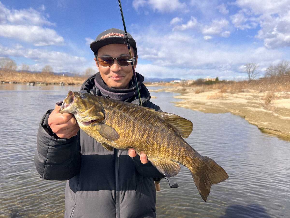 【画像・写真】45センチ・バスで連敗7で止めた　難敵相手に今年3回目の挑戦で　東京・多摩川