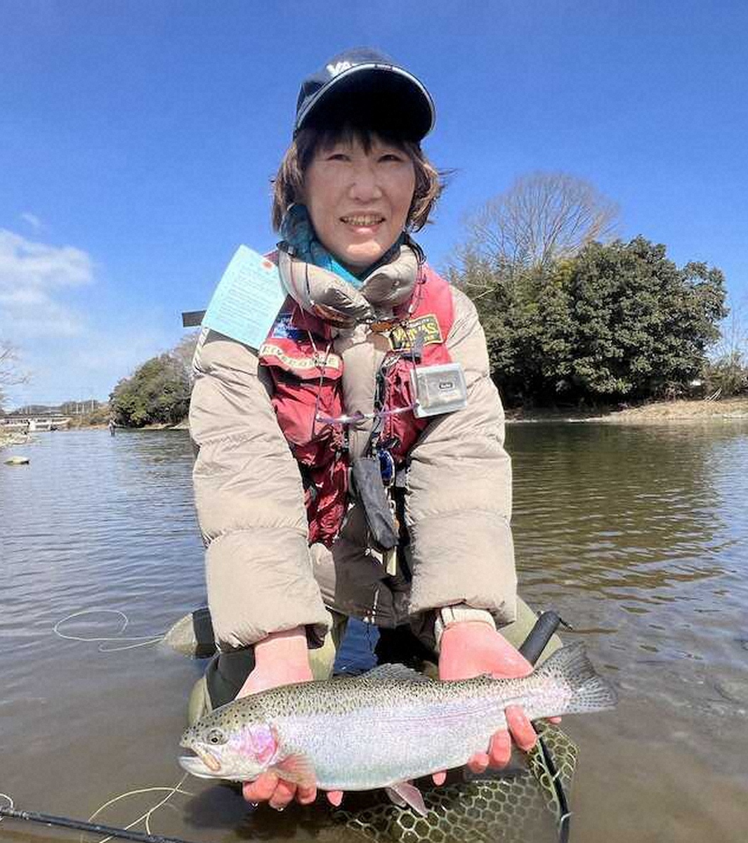 【画像・写真】春が来た!！幅広ヒレピン40センチのニジマス