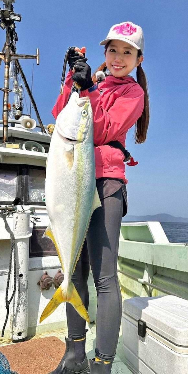 【画像・写真】モデル・田中景子　“師匠超え”ブリ3匹8キロ