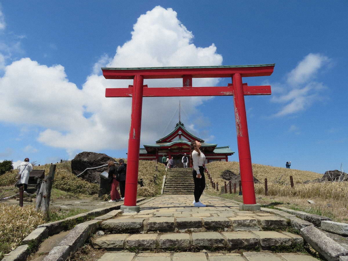 【画像・写真】【箱根】新名所「芦ノソラ」誕生　湖と空が溶け合う絶景パノラマに感動！スリル満点の展望デッキも