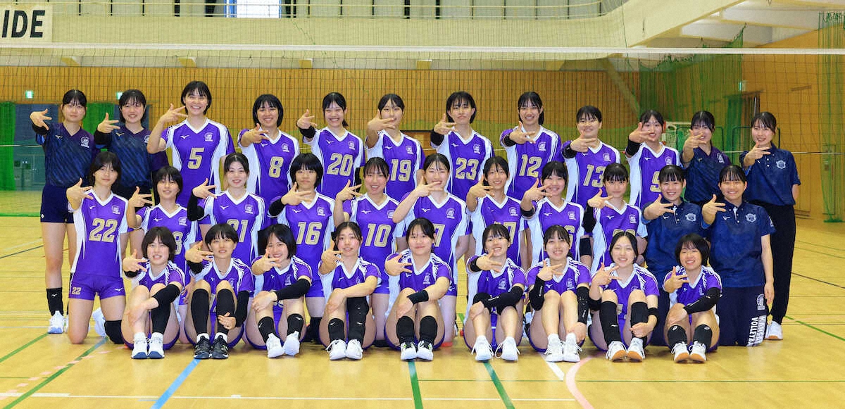 【画像・写真】西日本インカレで優勝を目指す関大バレーボール部女子のメンバー