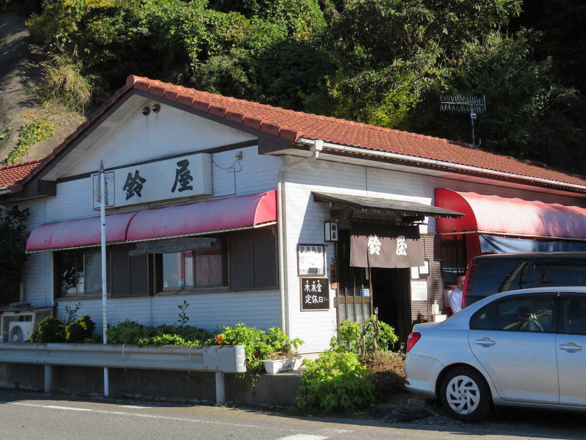 【画像・写真】【千葉】濃厚しょうゆ味スープが特徴　竹岡式ラーメンの老舗へ！分厚いチャーシューにもびっくり