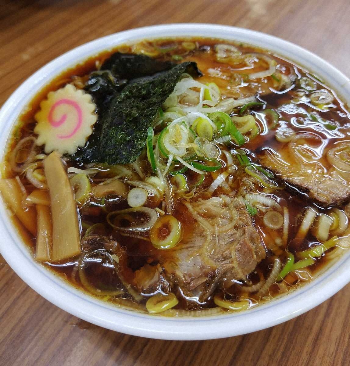 【画像・写真】【千葉】濃厚しょうゆ味スープが特徴　竹岡式ラーメンの老舗へ！分厚いチャーシューにもびっくり