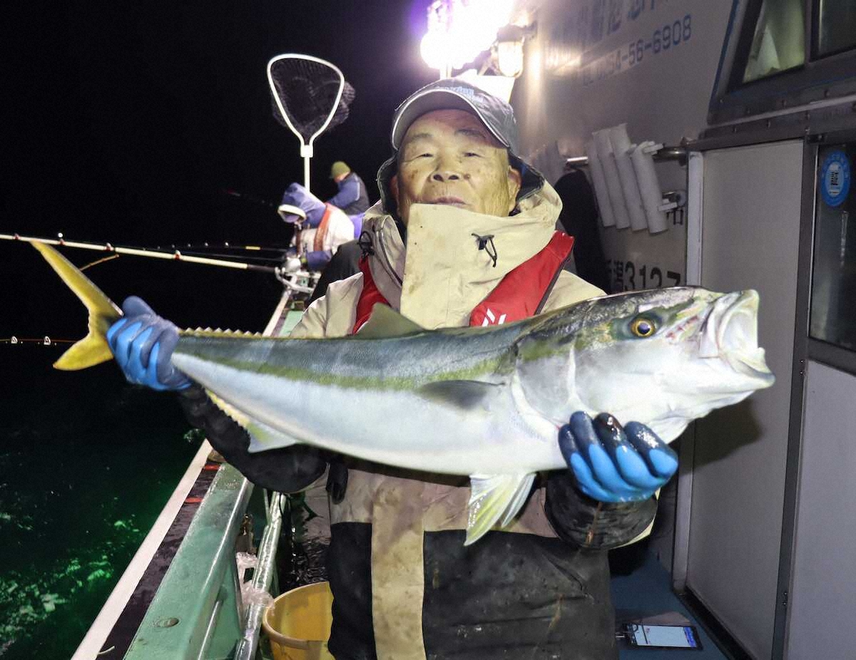 【画像・写真】寒ブリ＆マダイでクーラー満杯　10キロクラス本命も！特大サイズ続々