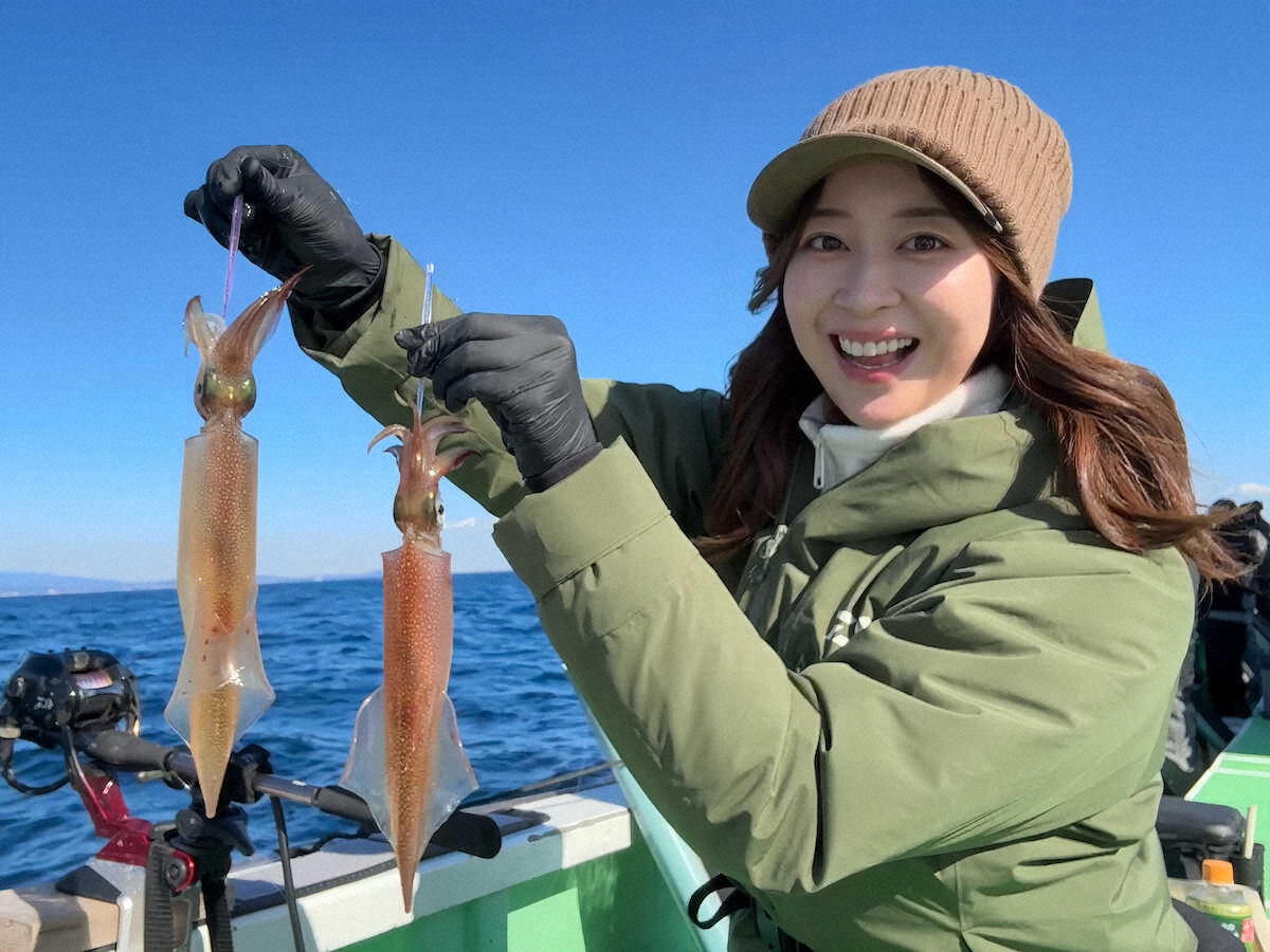 【画像・写真】ニヤリ2点掛け　今年の釣運はイカが?26年初めて海へ