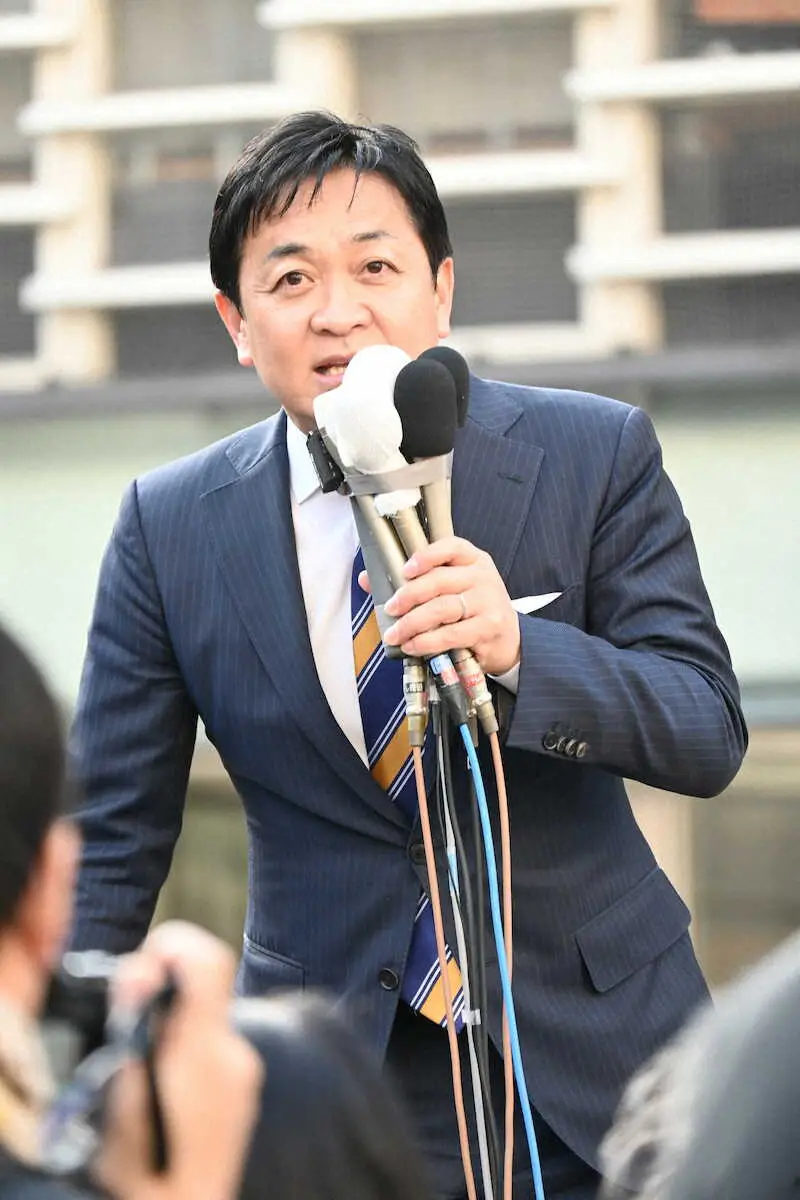 【画像・写真】国民・玉木雄一郎代表が第一声　国民民主党は「うまい、安い早い、町中華なんです！」