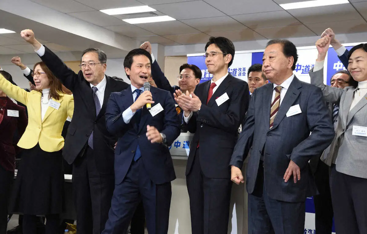 【画像・写真】中道代表選　小川淳也氏が新代表に　階氏に5票差つける　20年公開のドキュメンタリー映画が話題に