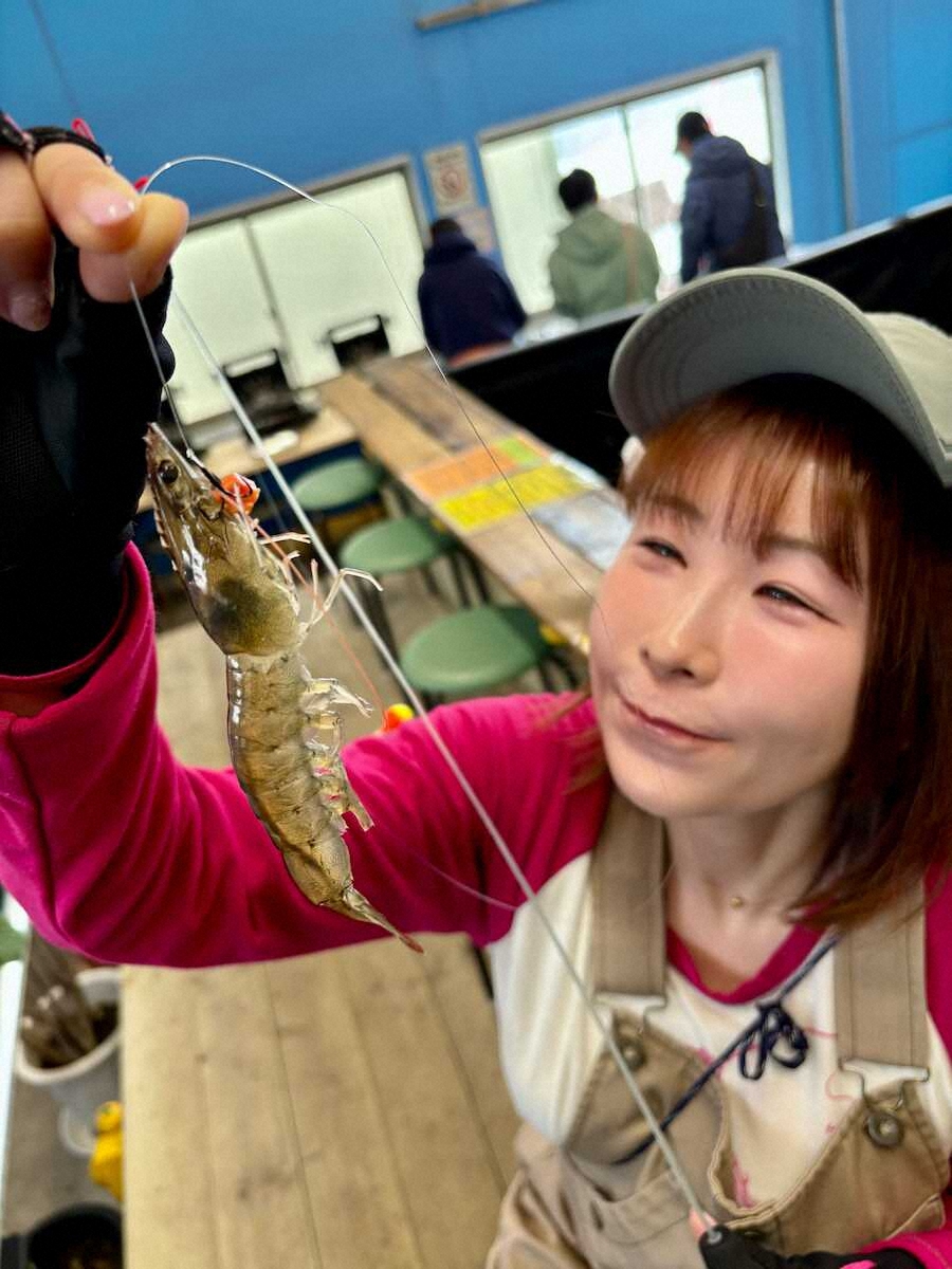 【画像・写真】14センチのエビに“えびす顔”　活性高いけど苦手な“慎重系”で奮闘
