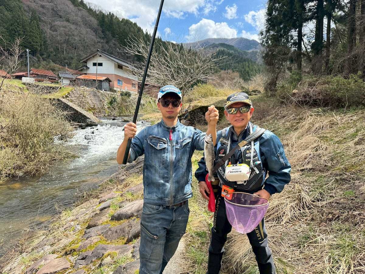【画像・写真】ヤマメ　聖地で春らんまん28匹、良型28・5センチも　鳥取県　日野川支流・湯河川