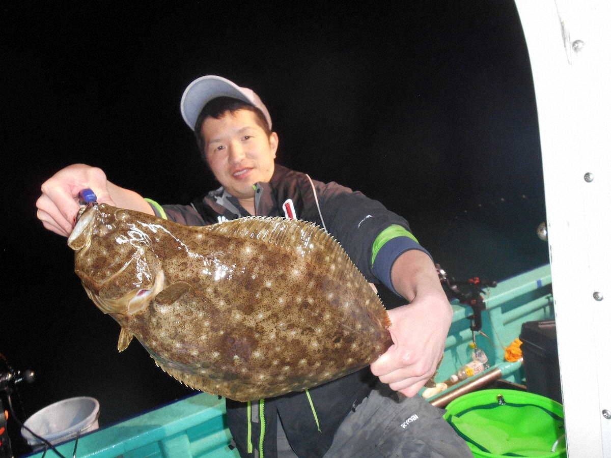 【画像・写真】暗闇で5.6キロ ヒラメきらり！マダイ狙いも無念…釣行早すぎた