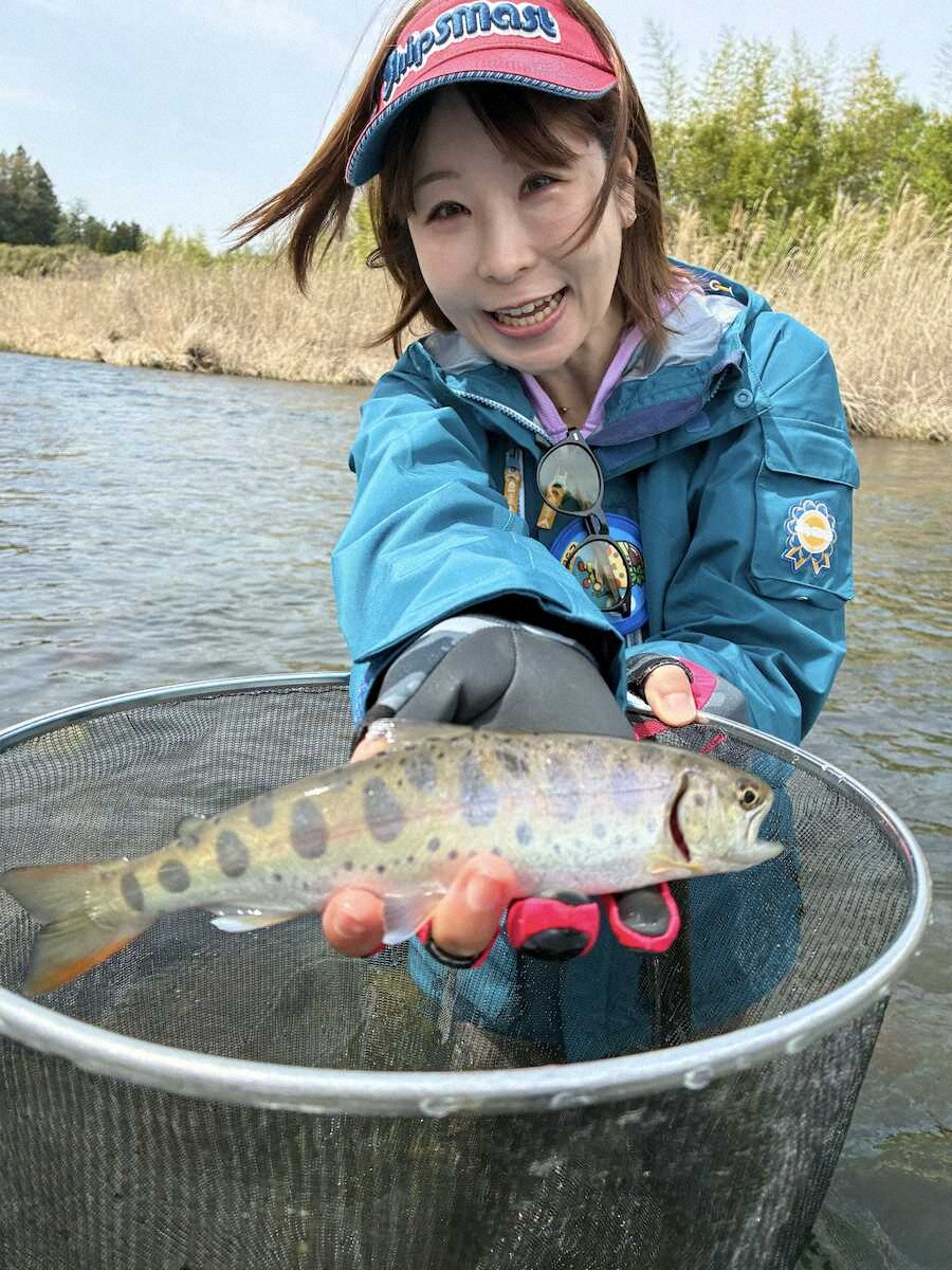 【画像・写真】“脱力”奏功！美ヤマメ23センチ　今季初の「渓流」でミャク釣り
