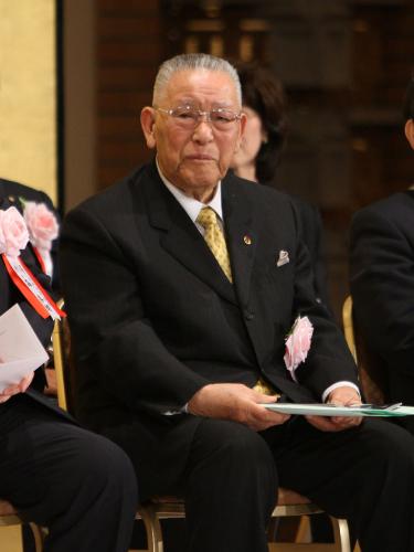 ２００９年１月日本スポーツ賞表彰式に出席した日本体育協会会長、古橋広之進・日本水泳連盟会長