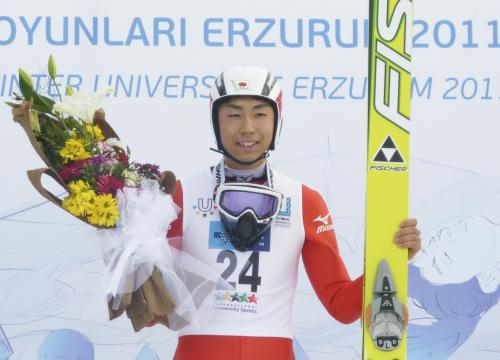 スキーのノルディック複合個人第２戦で優勝した清水亜久里