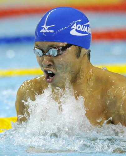 男子１００メートル平泳ぎ決勝　59秒44で優勝した北島康介