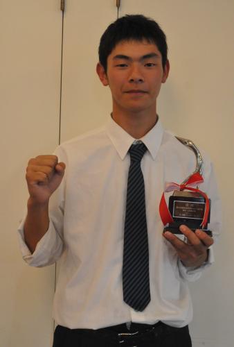 関東高校ゴルフ選手権静岡・山梨県大会個人の部で優勝した静岡・星陵の久能