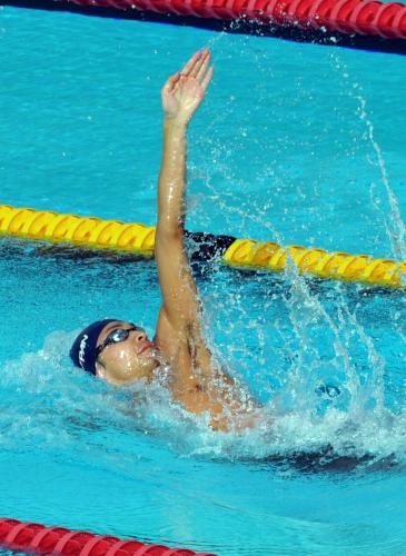 男子２００メートル背泳ぎ、大会新で優勝した入江陵介