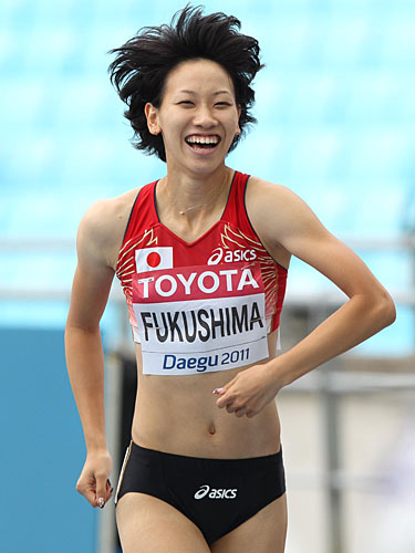 ＜女子１００メートル予選＞準決勝進出が決まった瞬間、喜びを爆発させる福島