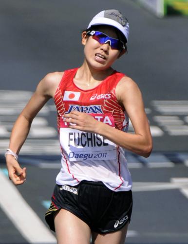 女子２０キロ競歩　苦しそうな表情を見せる、途中棄権した渕瀬真寿美