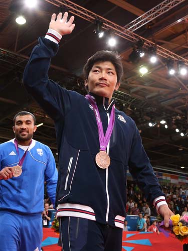 男子柔道９０キロ級で銅メダルを獲得した西山